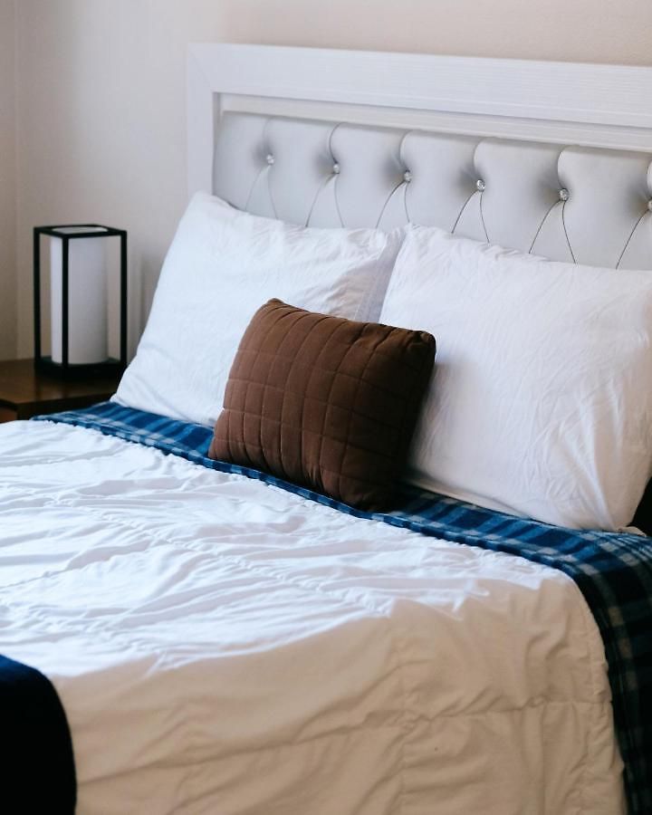 Apartment Modern Condo • Safe Chicago Stay Near O'Hare *