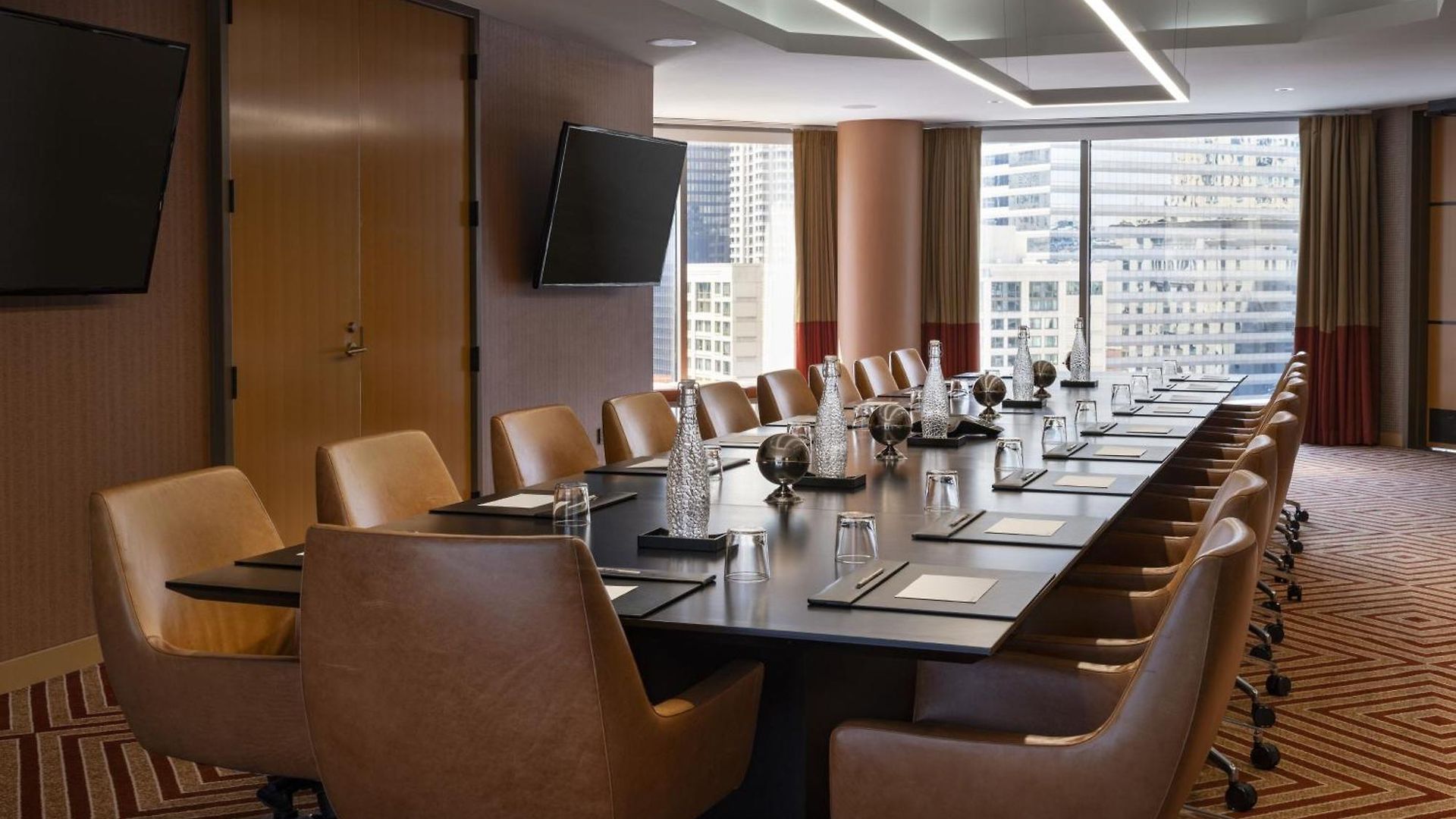 By Marriott Downtown Magnificent Mile Chicago