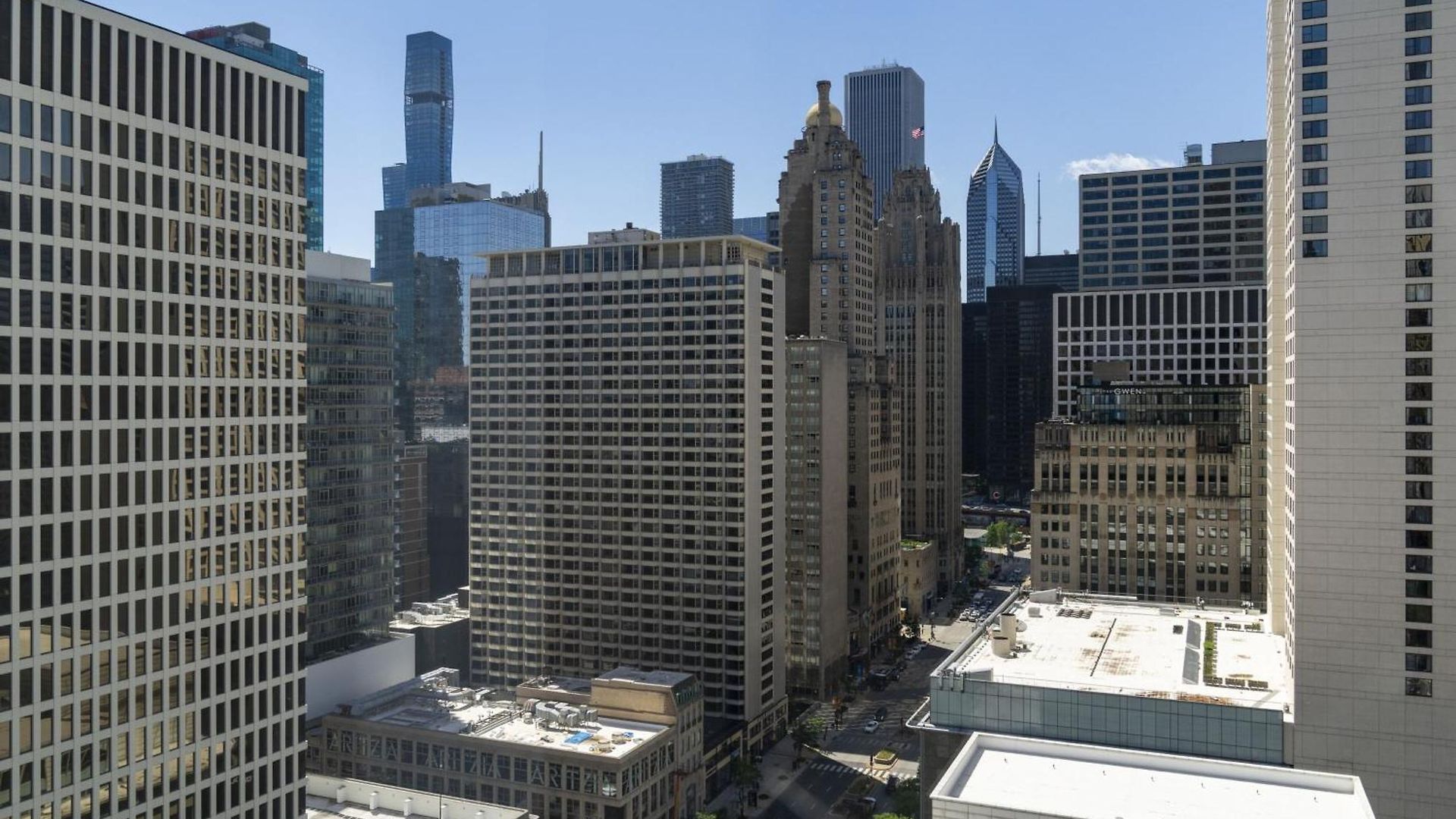 By Marriott Downtown Magnificent Mile Hotel Chicago