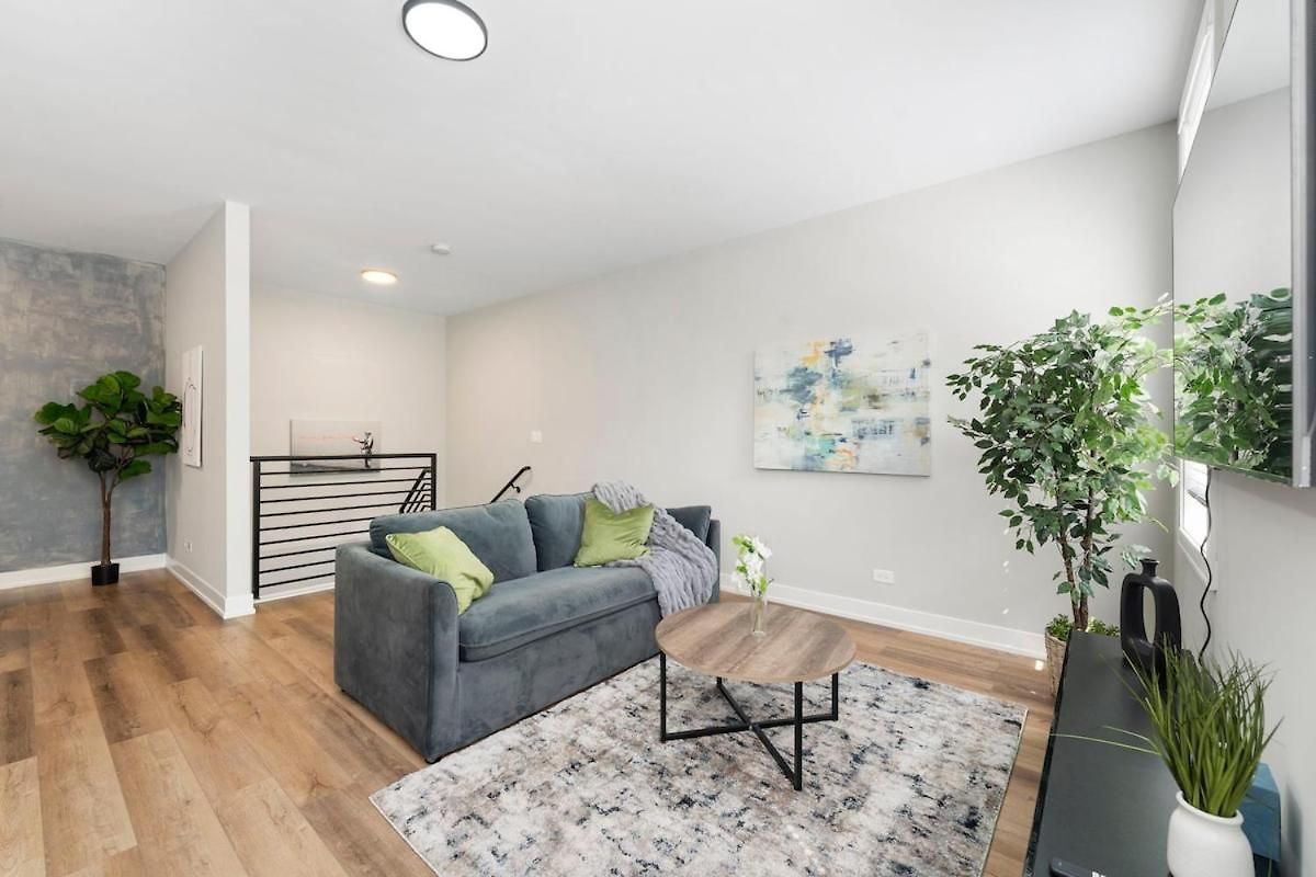2 Bed & 3 Bath *
