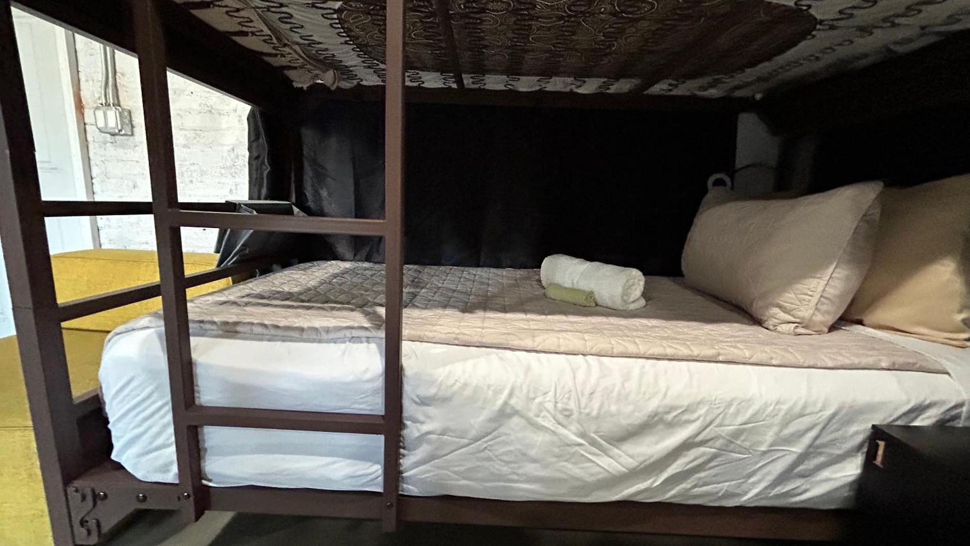 Hostel Stay Chicago Chicago