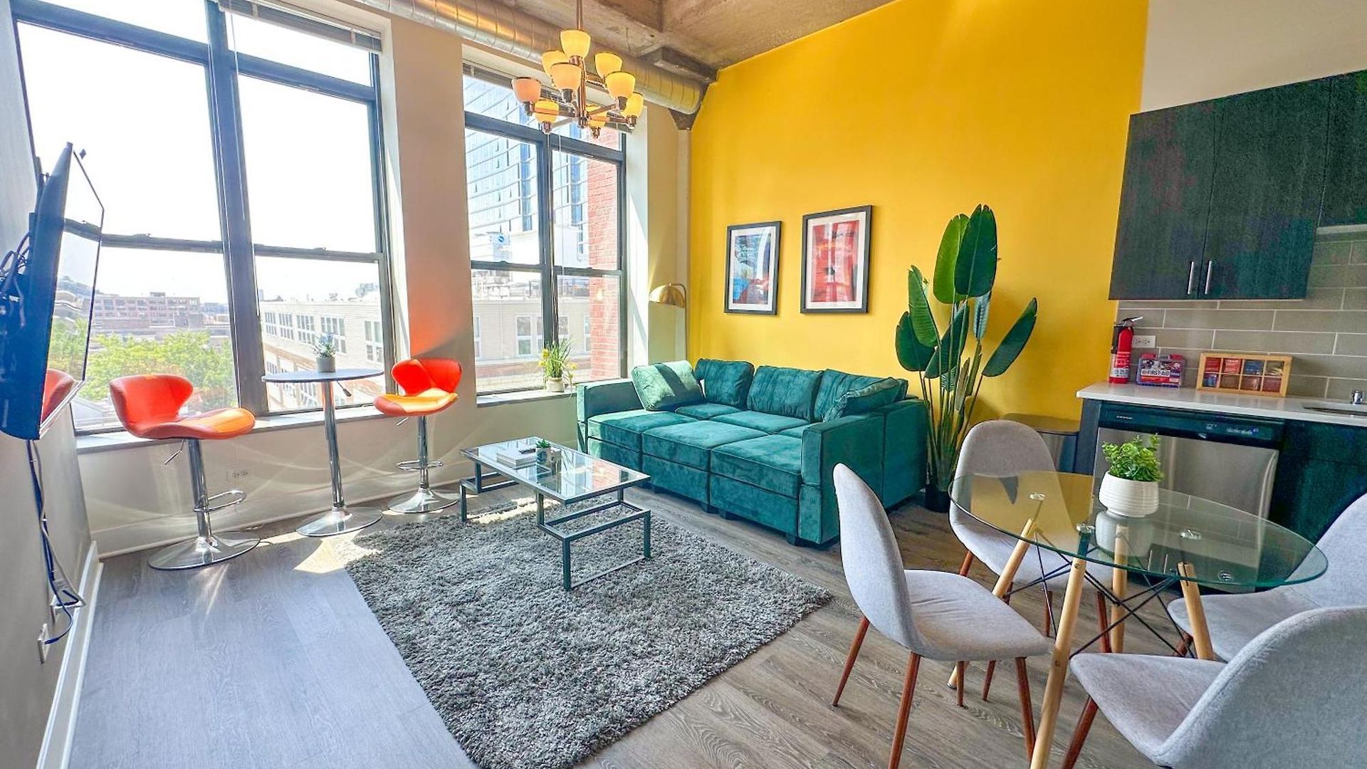 Apartment Spacious South Loop 2br Near Mccormick Place, Soldier Field & Downtown *