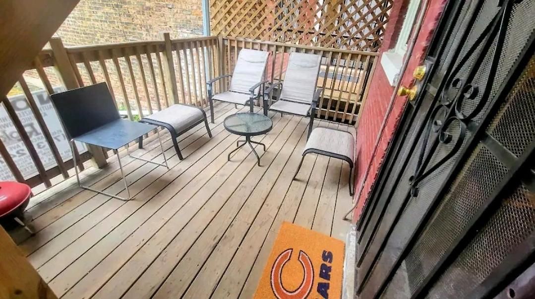 Afrique Francaise De Woodlawn 1 Homestay Chicago