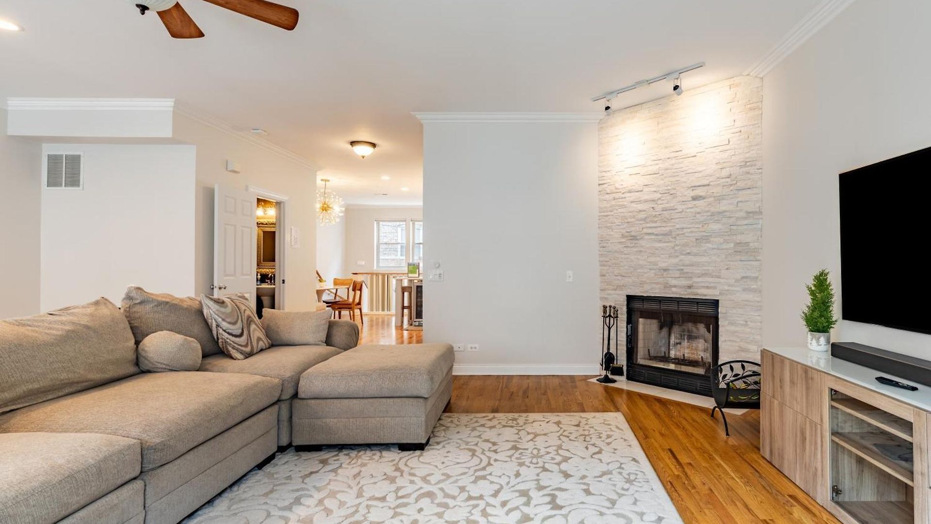 Windy Getaway - 3br 2ba Townhouse *