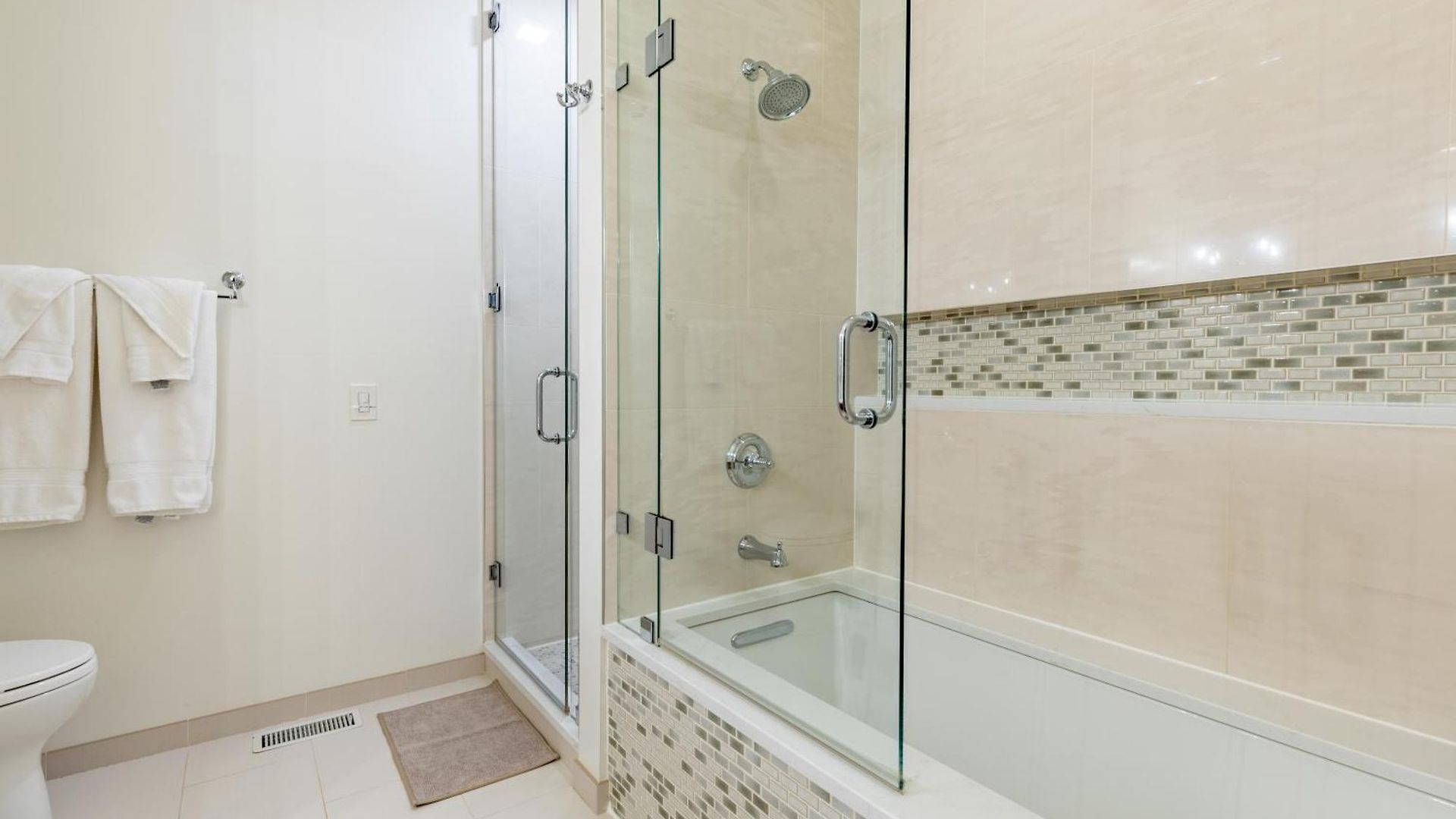 Windy Getaway - 3br 2ba Townhouse Chicago