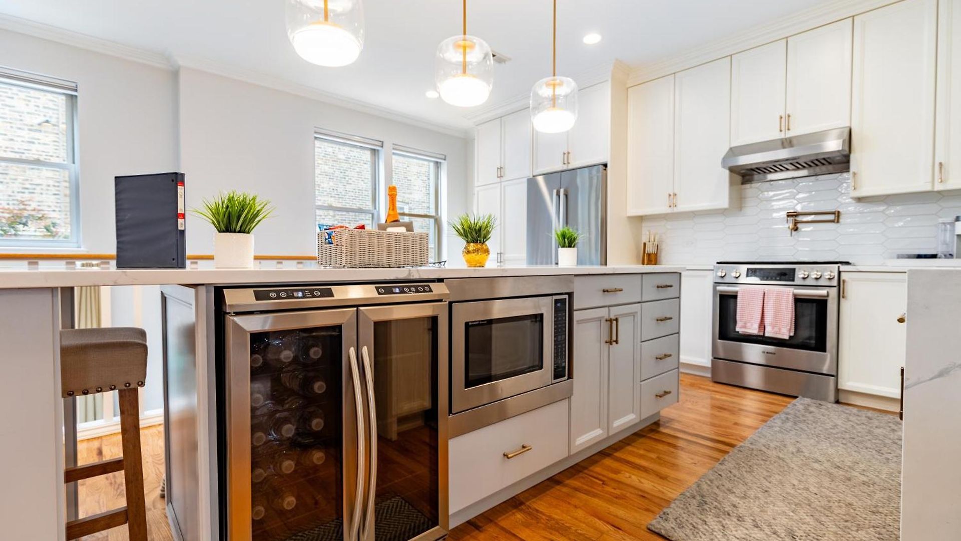 Windy Getaway - 3br 2ba Townhouse Holiday home *