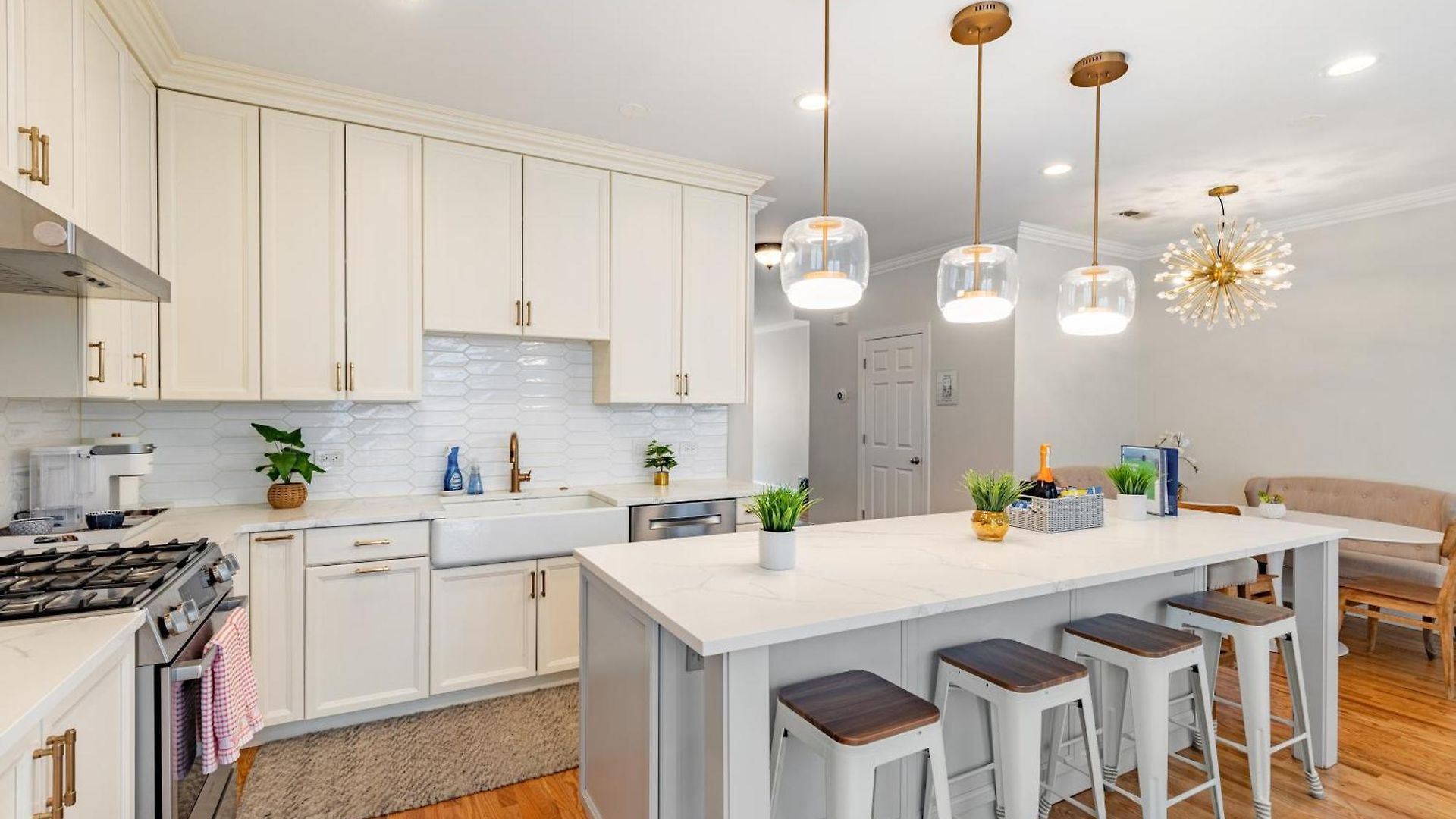 Windy Getaway - 3br 2ba Townhouse Holiday home Chicago