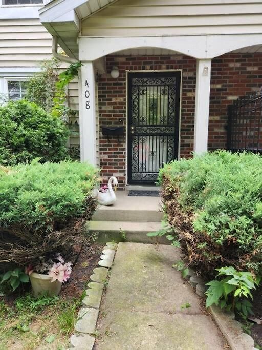 Retro 2 Bedroom 6 Mins To United Center With Parking Apartment