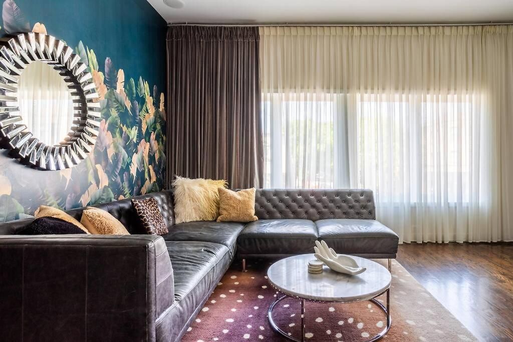 Duplex 3 Bed 2 Bat Steps From Lincoln Square