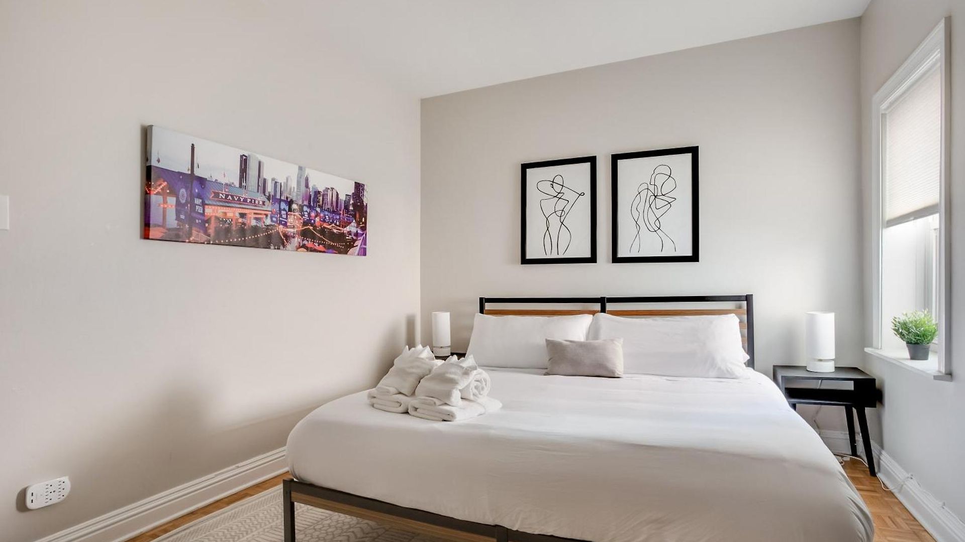 Brilliant Downtown 3-bedroom *