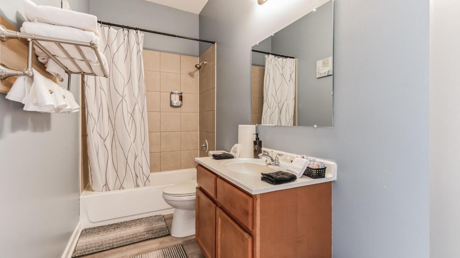 Near Downtown & Uchicago Apartment Chicago