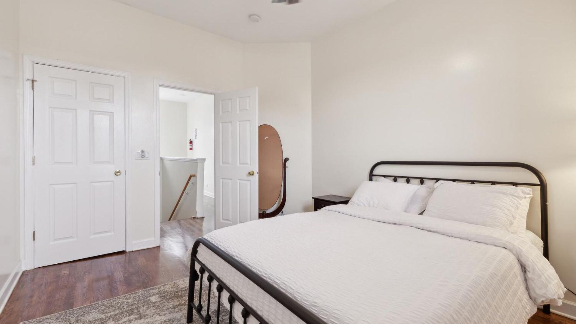 Near Downtown & Uchicago Apartment Chicago
