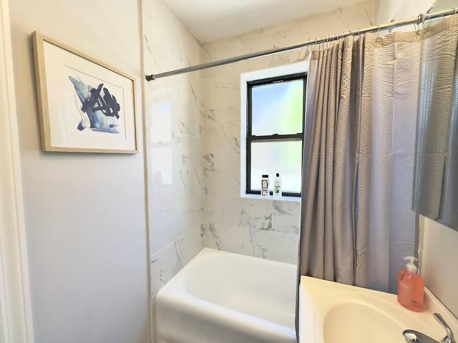Apartment Comfy Retreat In Rogers Park, Prime Location! *