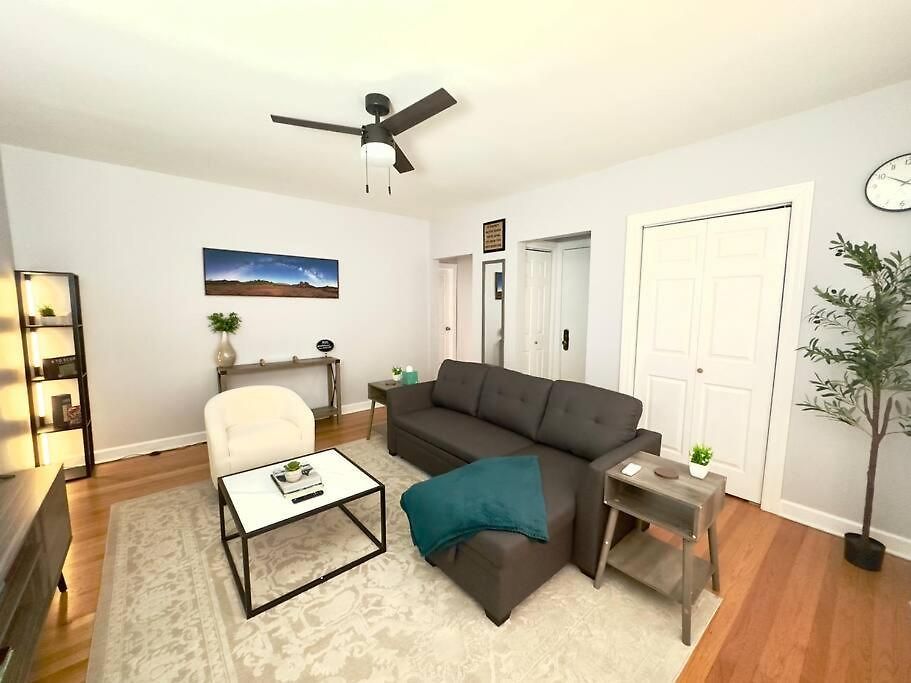 Comfy Retreat In Rogers Park, Prime Location! * Chicago