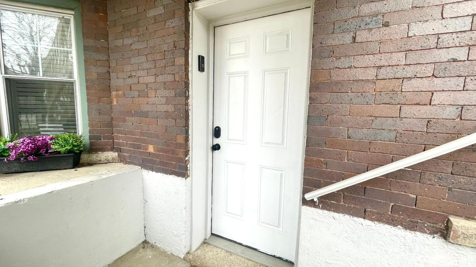 Stylish & Bright Gem Overlooks Lovely Park With Great Amenities Apartment *