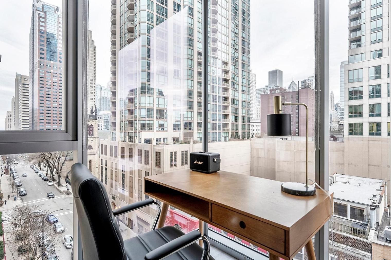 Apartment River North 1br W Gym Lounge Roof Nr L Chi-838 *