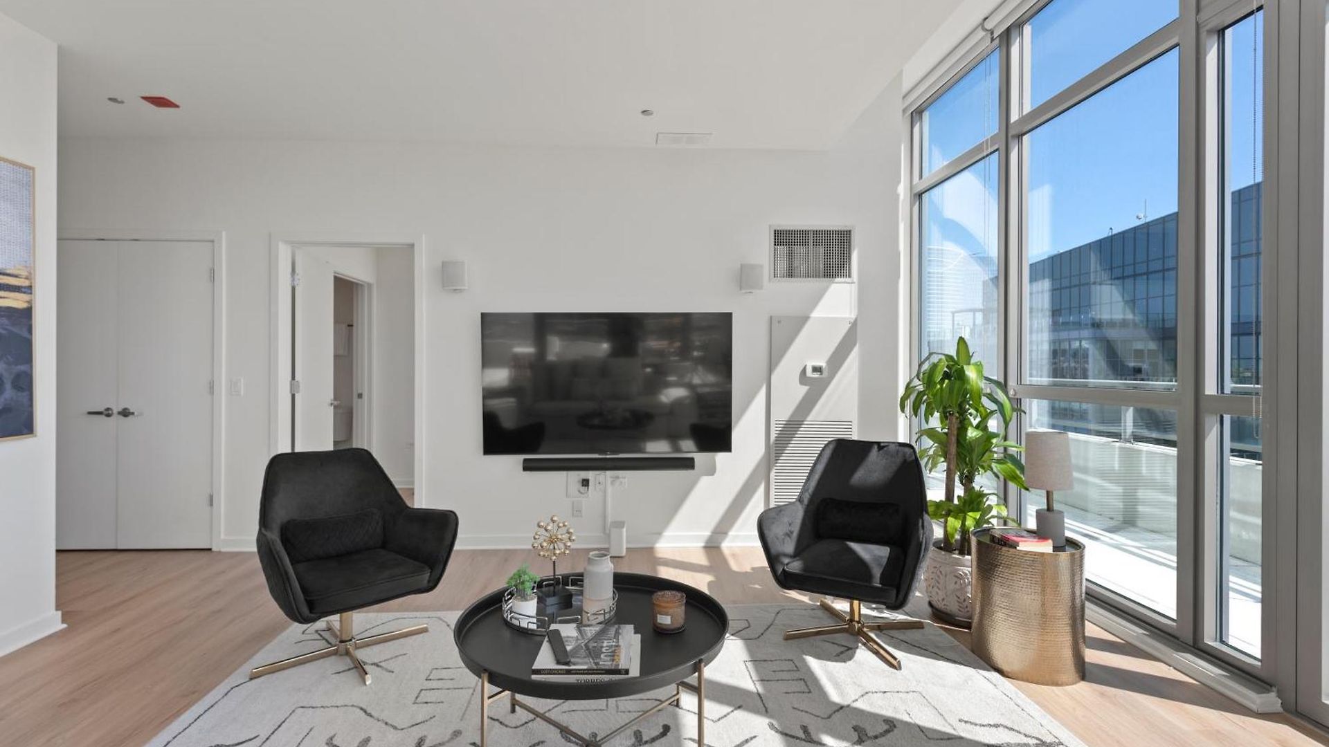 K2 Sky High With Stunning Views In West Loop