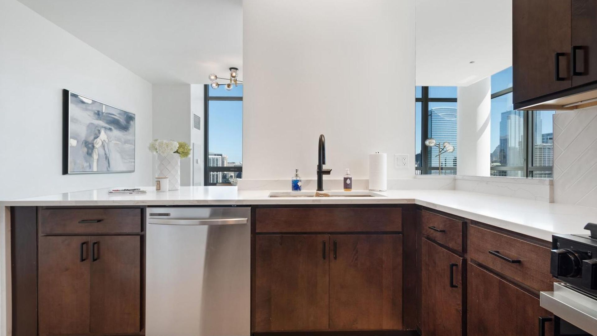 K2 Sky High With Stunning Views In West Loop Apartment *