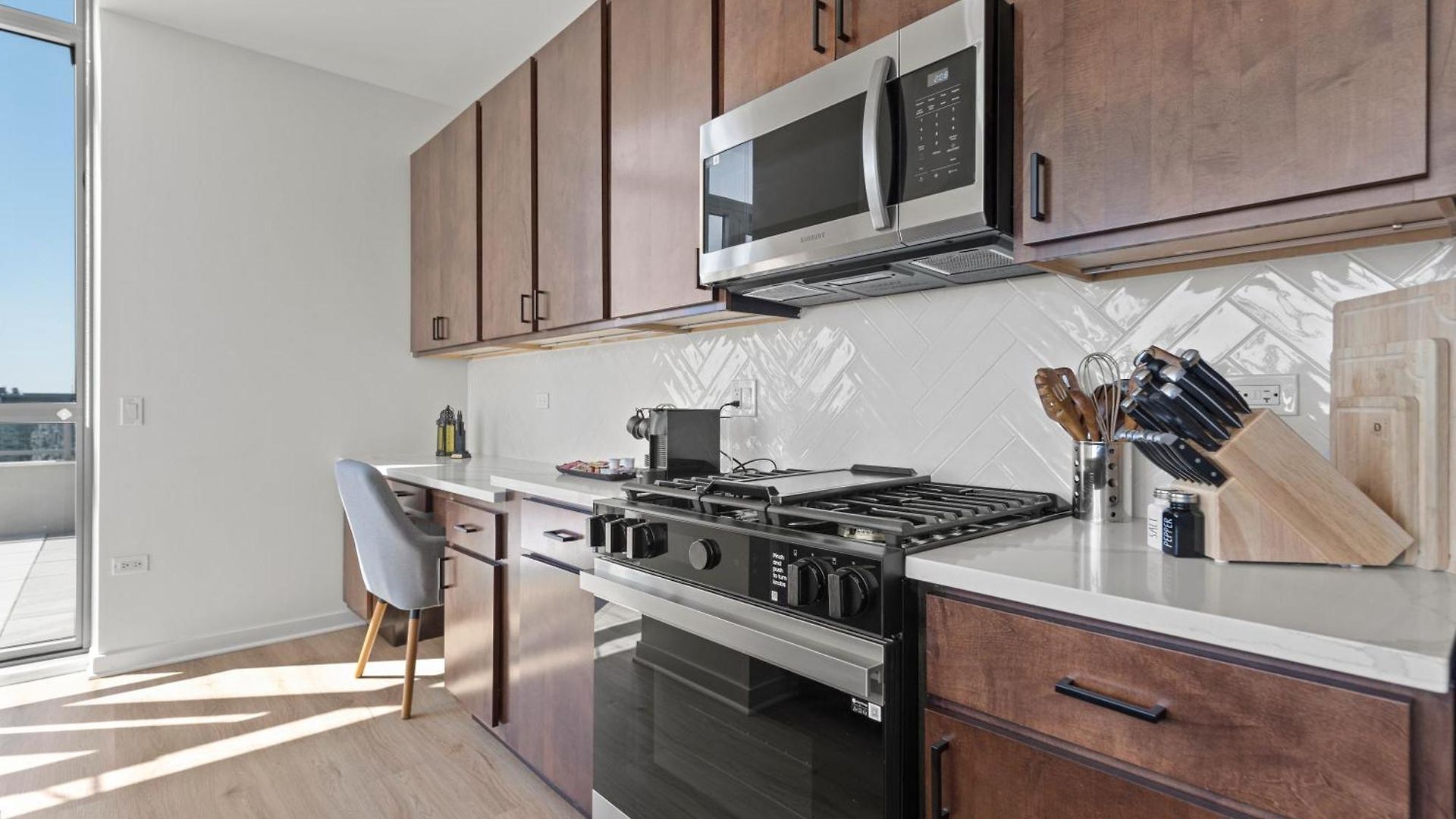 K2 Sky High With Stunning Views In West Loop Chicago
