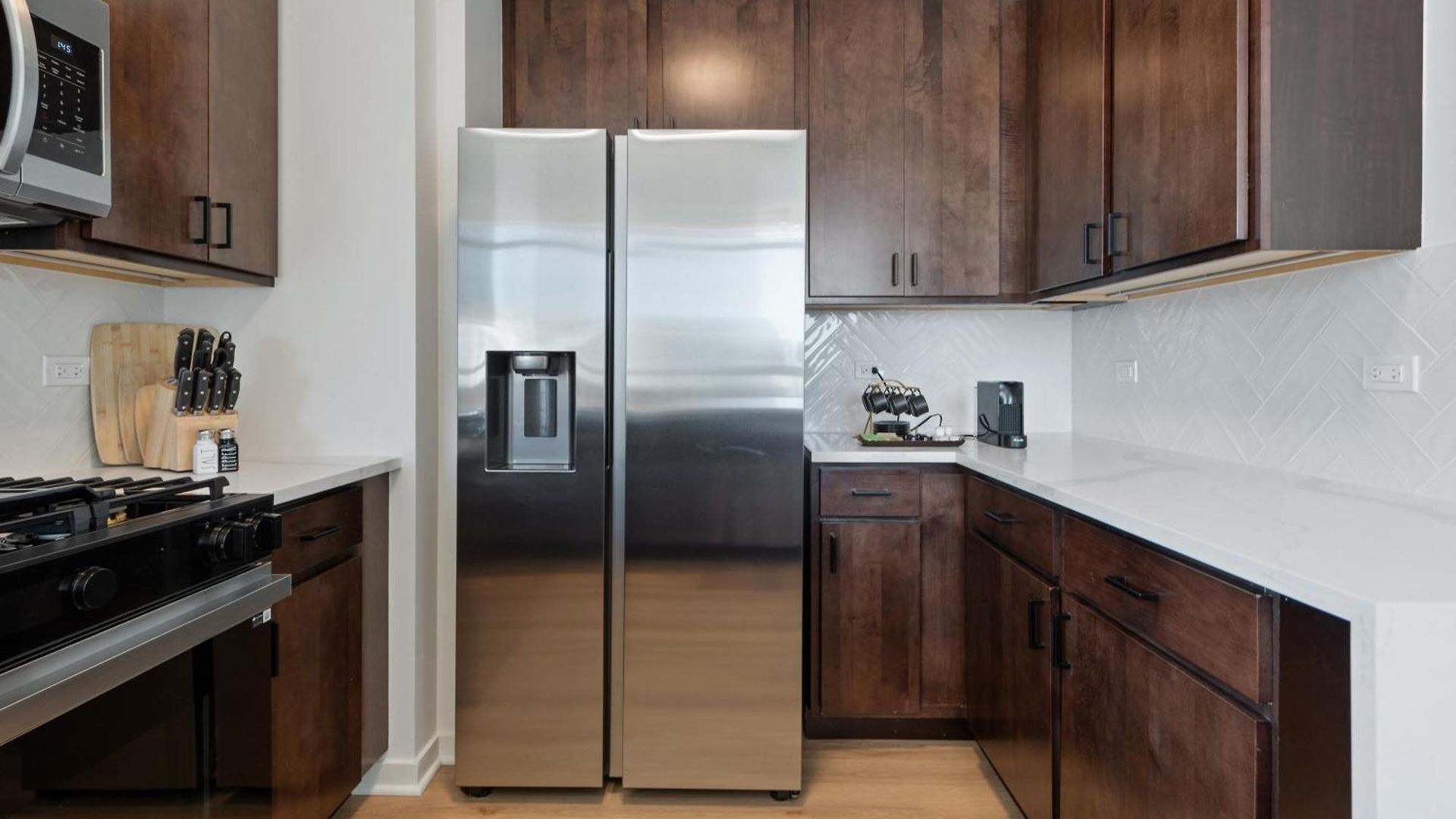 K2 Sky High With Stunning Views In West Loop Apartment