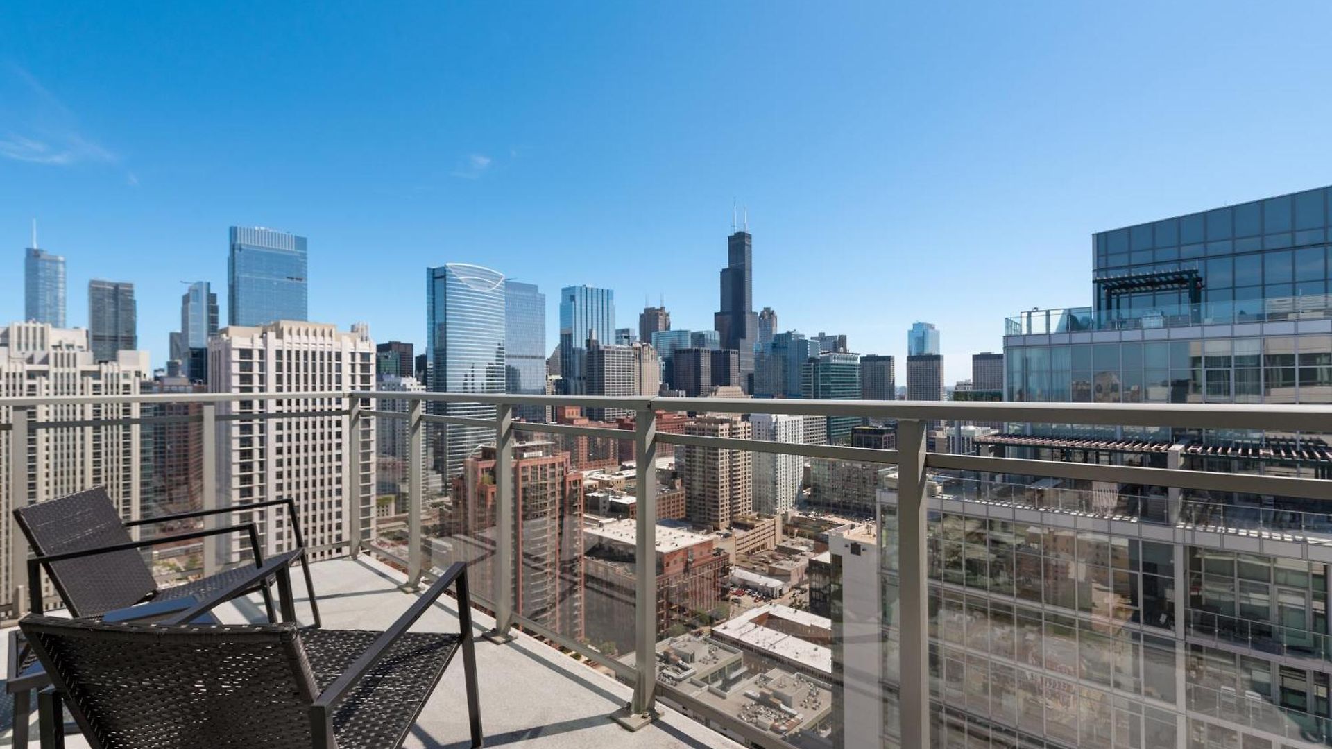 Apartment K2 Sky High With Stunning Views In West Loop Chicago