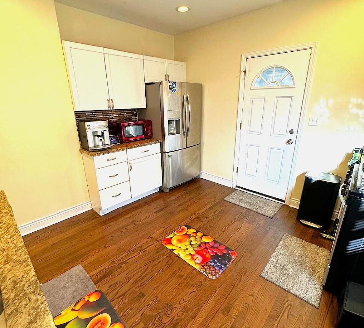 Fully Equipped Cozy 4/5 Br Apartment *