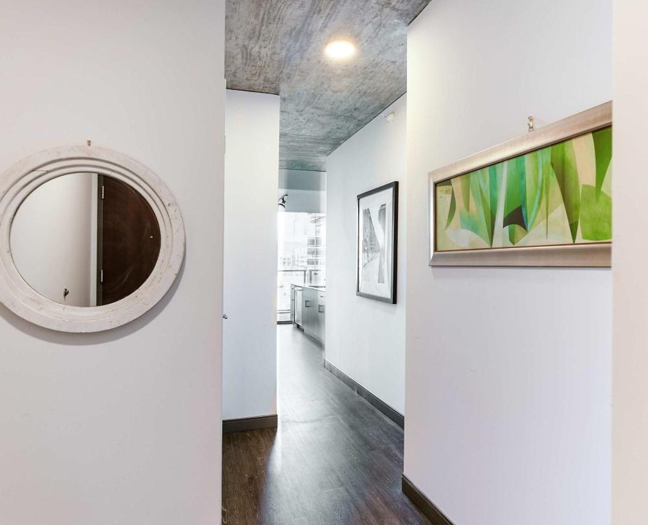 New Sleek 2br - Perfect Blend Of Comfort & Style In Chicago
