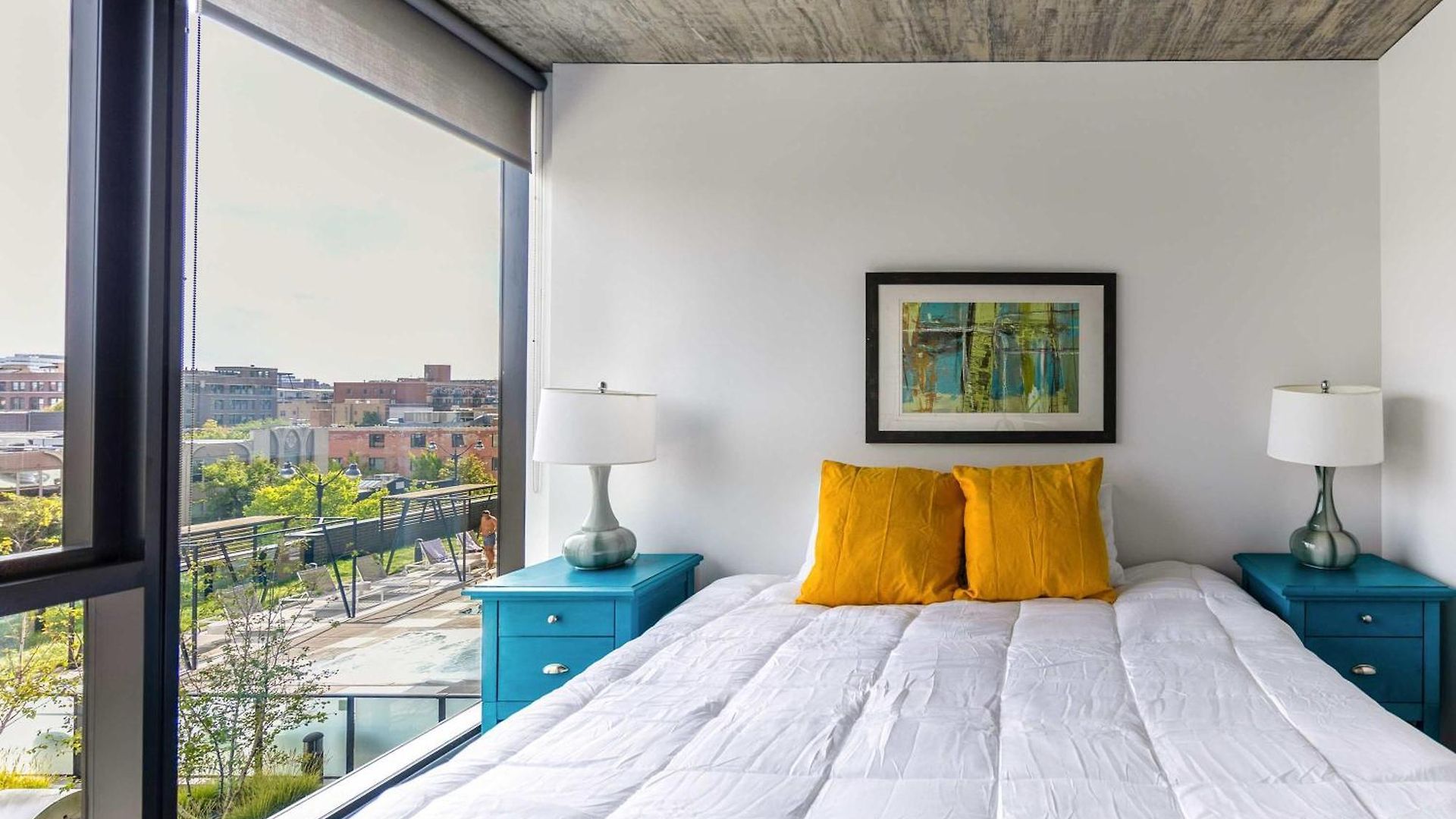 New Sleek 2br - Perfect Blend Of Comfort & Style In Apartment *