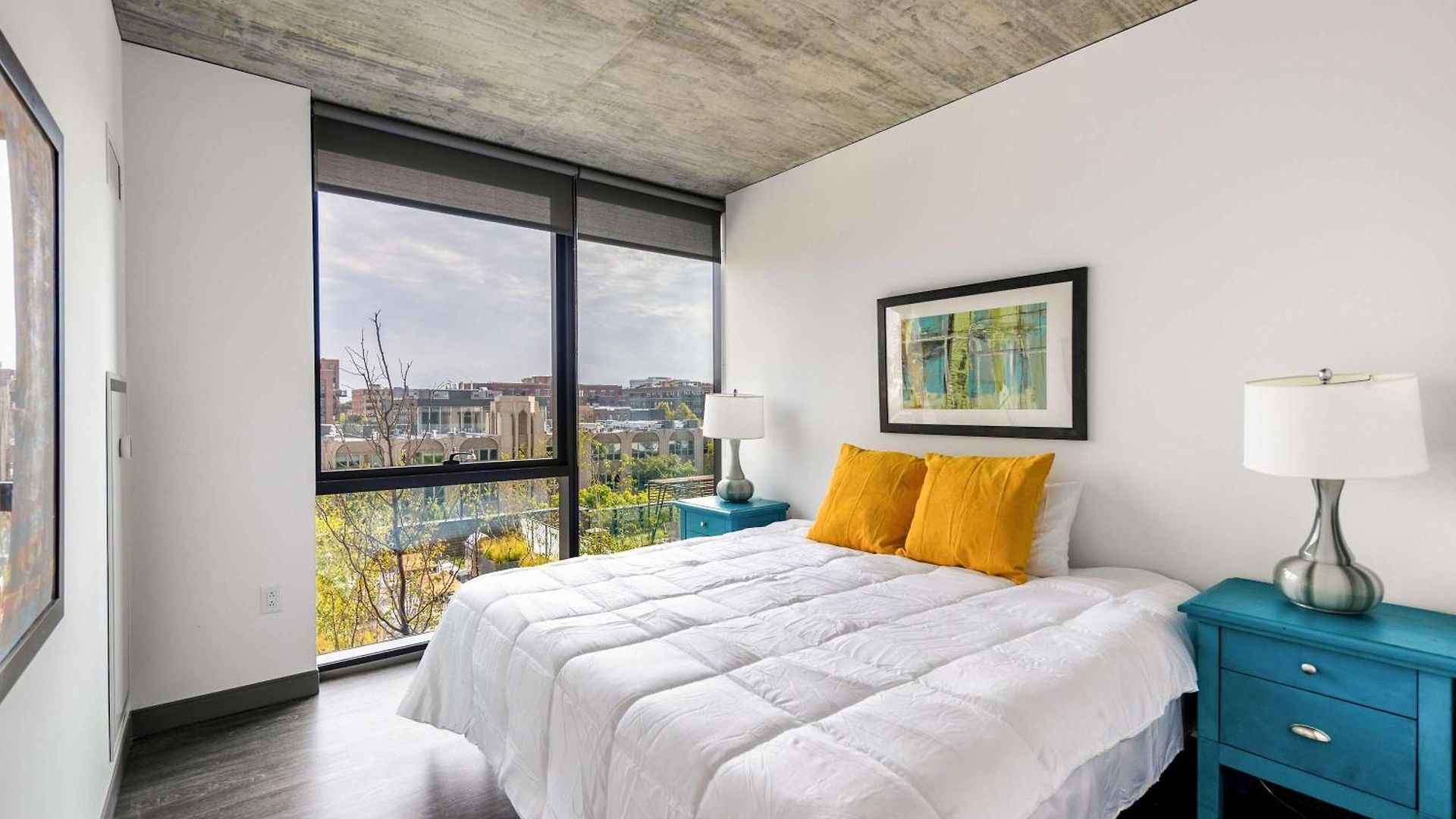 Apartment New Sleek 2br - Perfect Blend Of Comfort & Style In Chicago
