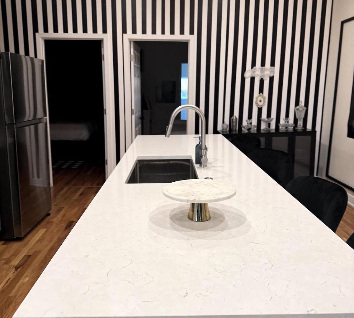 Vogue Bucktown Apartment Chicago