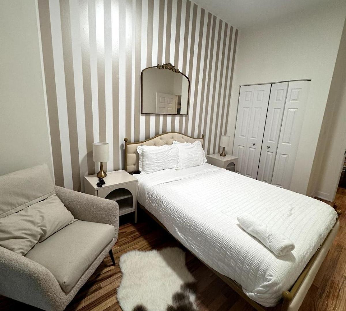 Vogue Bucktown Apartment Chicago