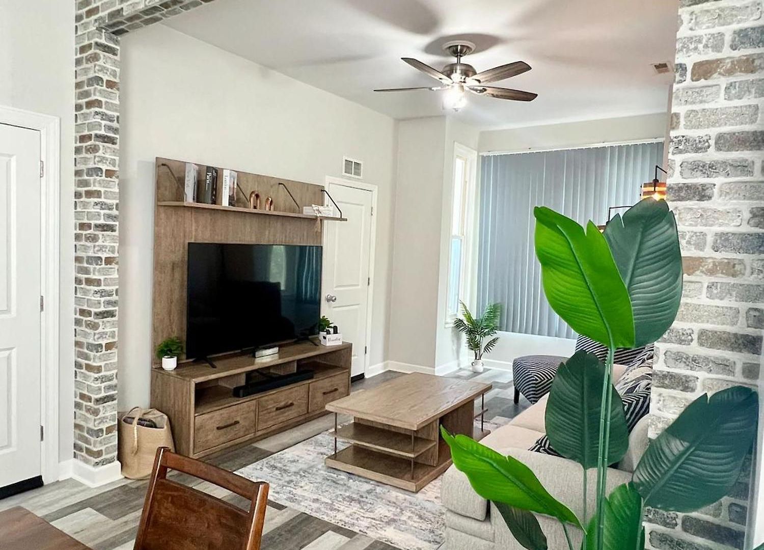 Stylish 3bedroom Aparment W Games & Free Parking Apartment *