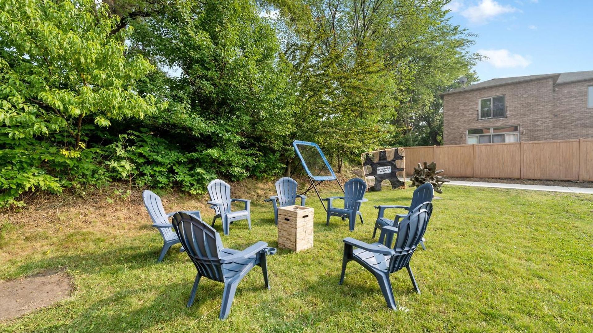 Spacious Luxury Retreat 8 Bed Oasis With 6 Baths * Chicago