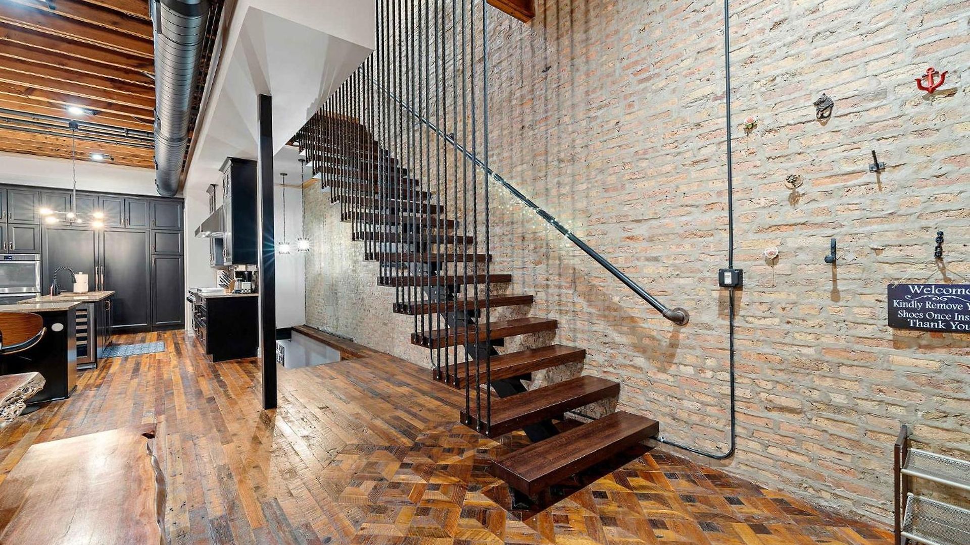 Mid-century Gem By United Center Holiday home Chicago