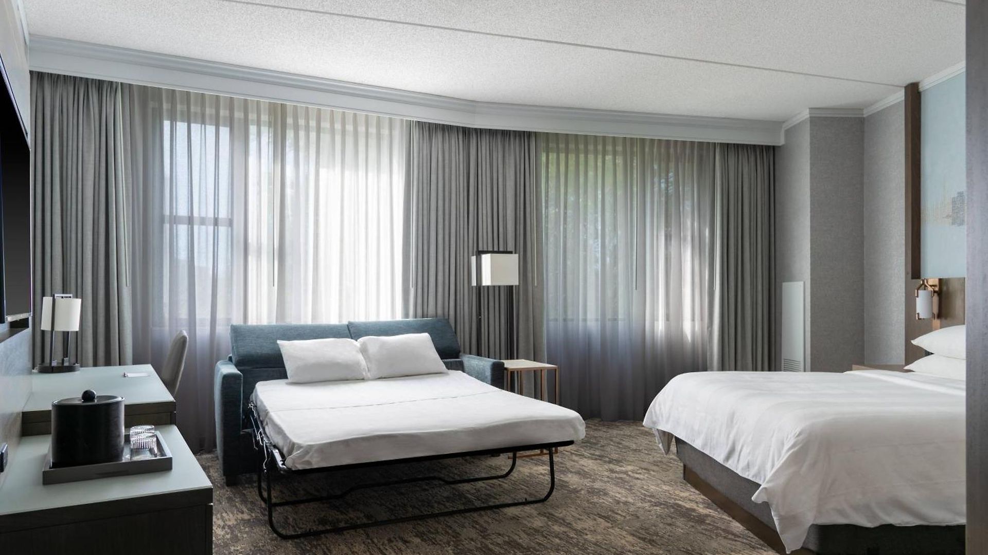 Courtyard By Marriott At Medical District-uic Hotel