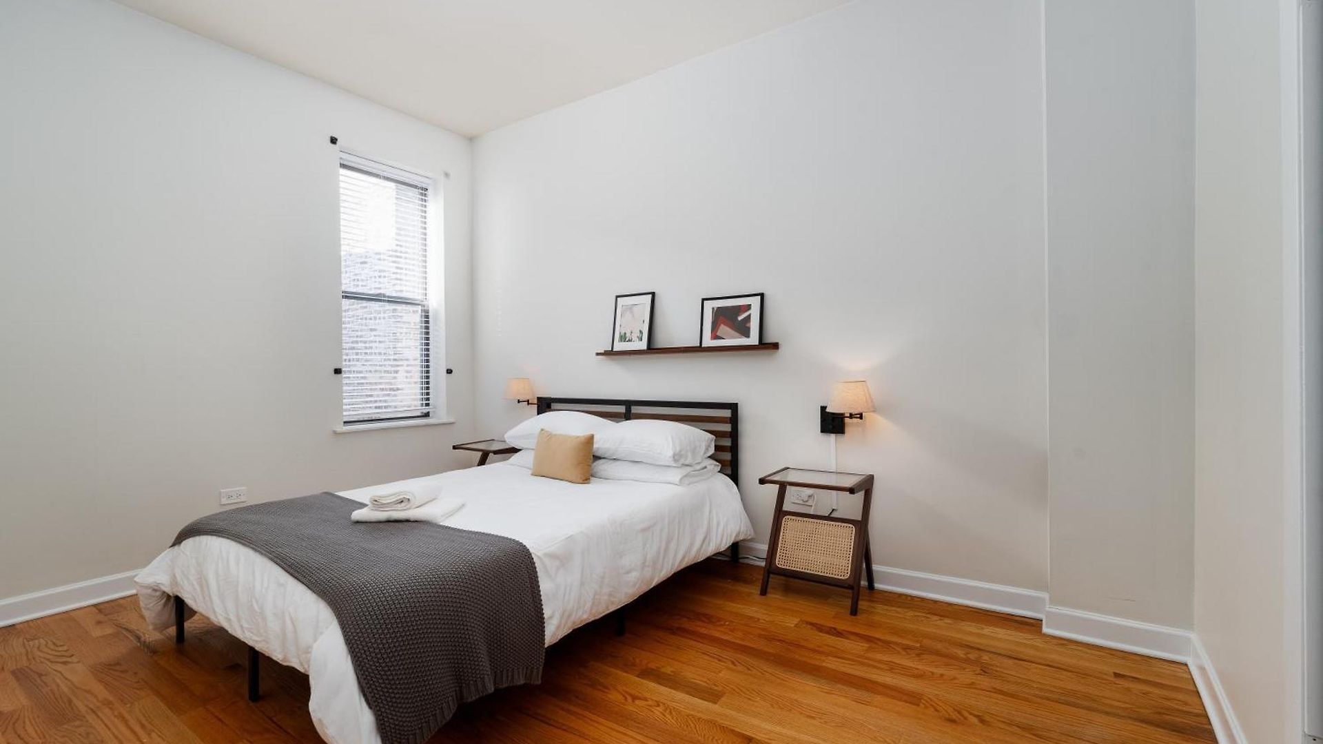 Ukrainian Village 3Br Apartment * Chicago