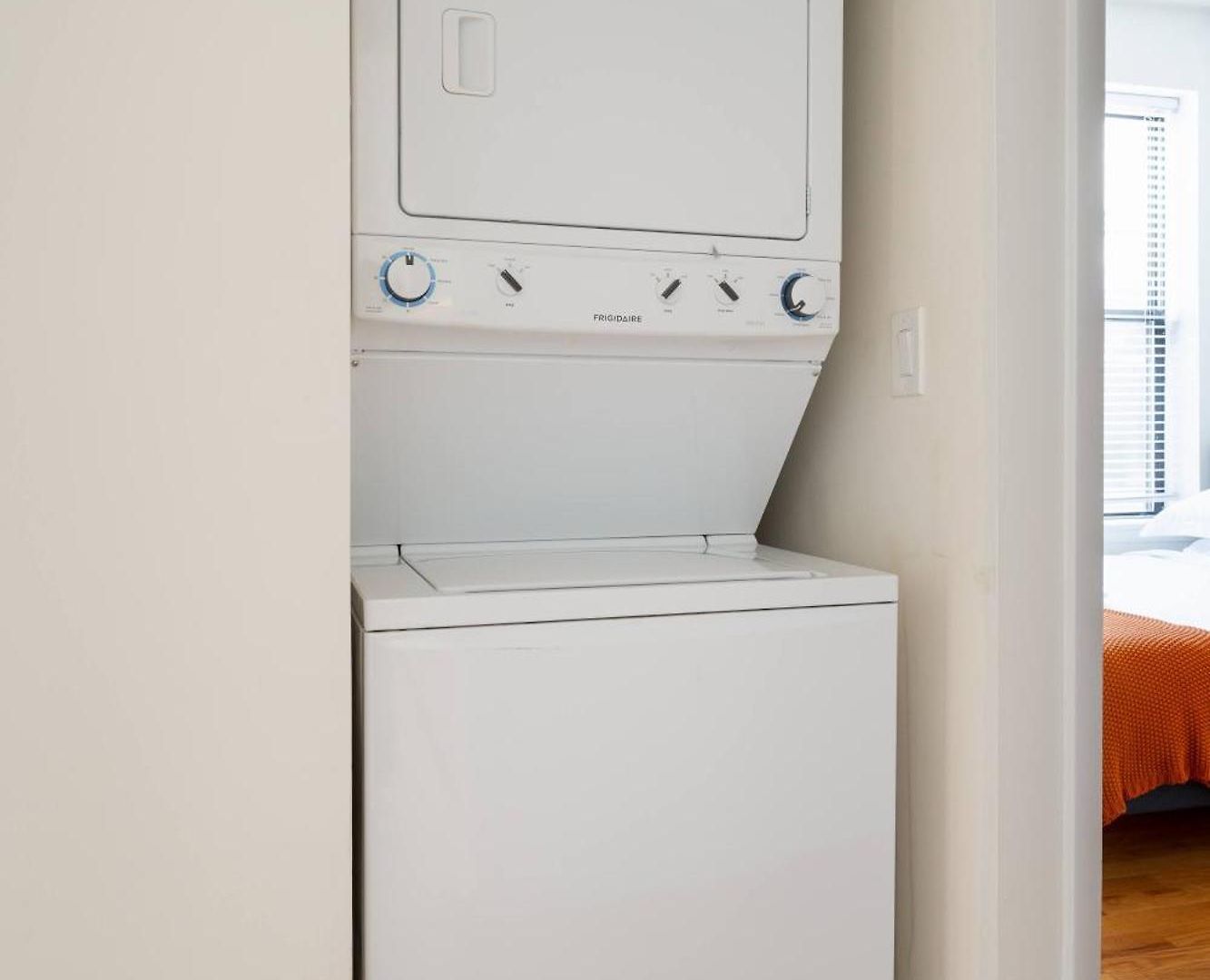 Ukrainian Village 3Br Apartment Chicago