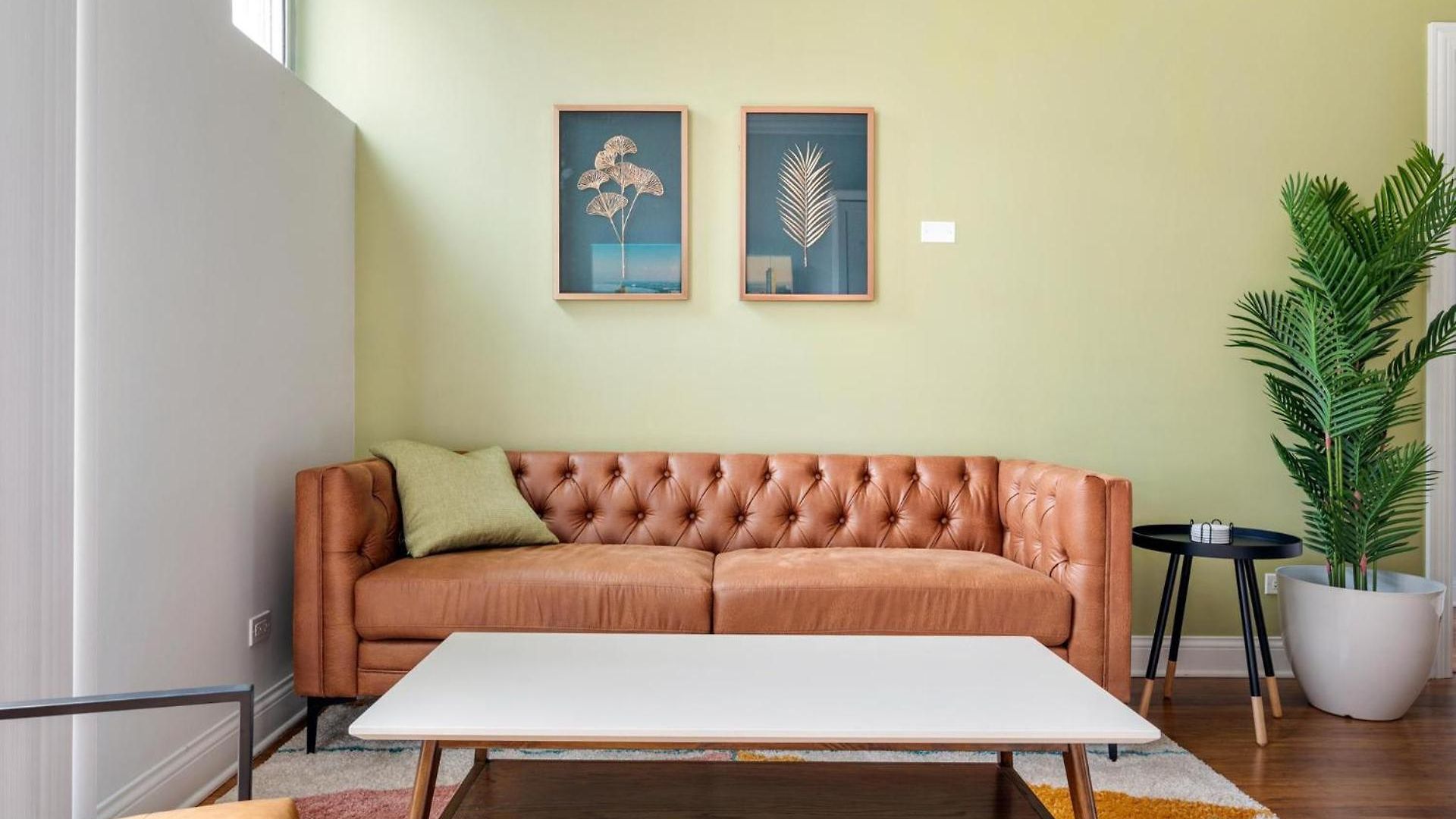 Apartment Gym Garage Parking Balcony Sleeps 6