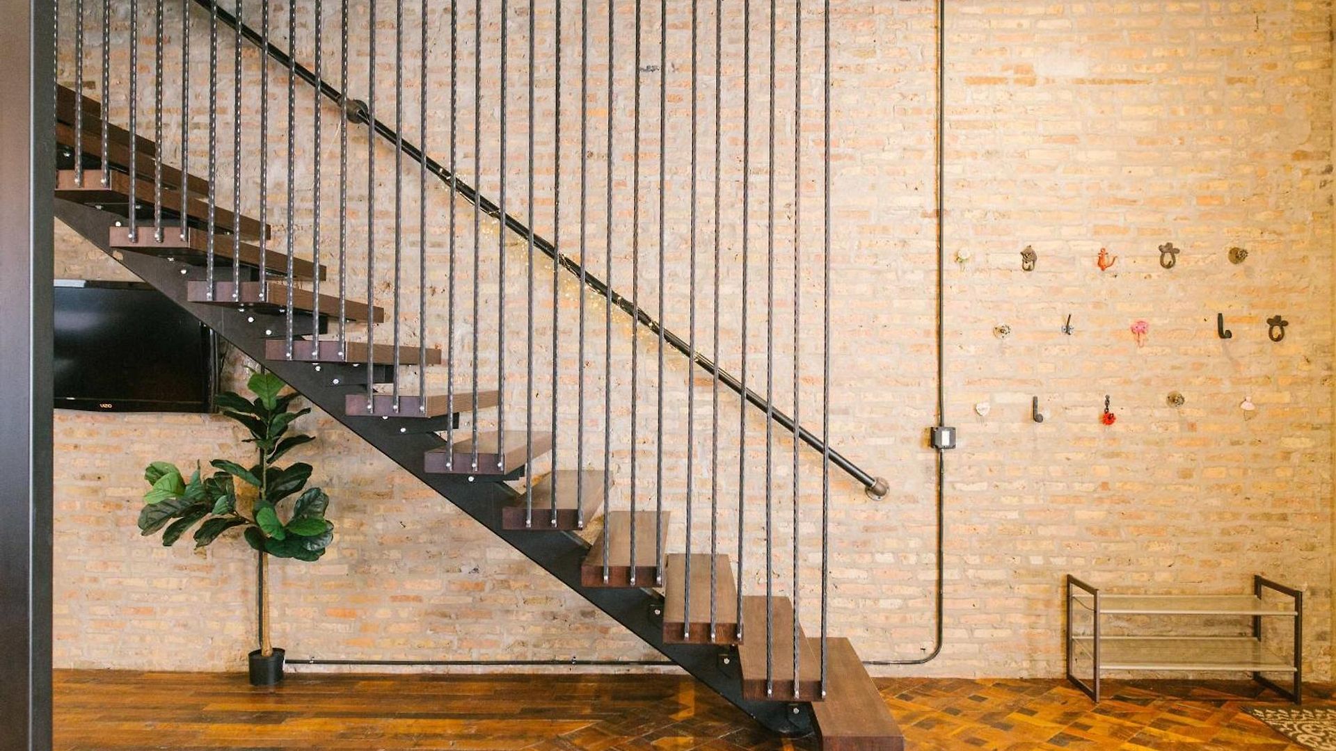 Mid-century Gem By United Center Holiday home Chicago