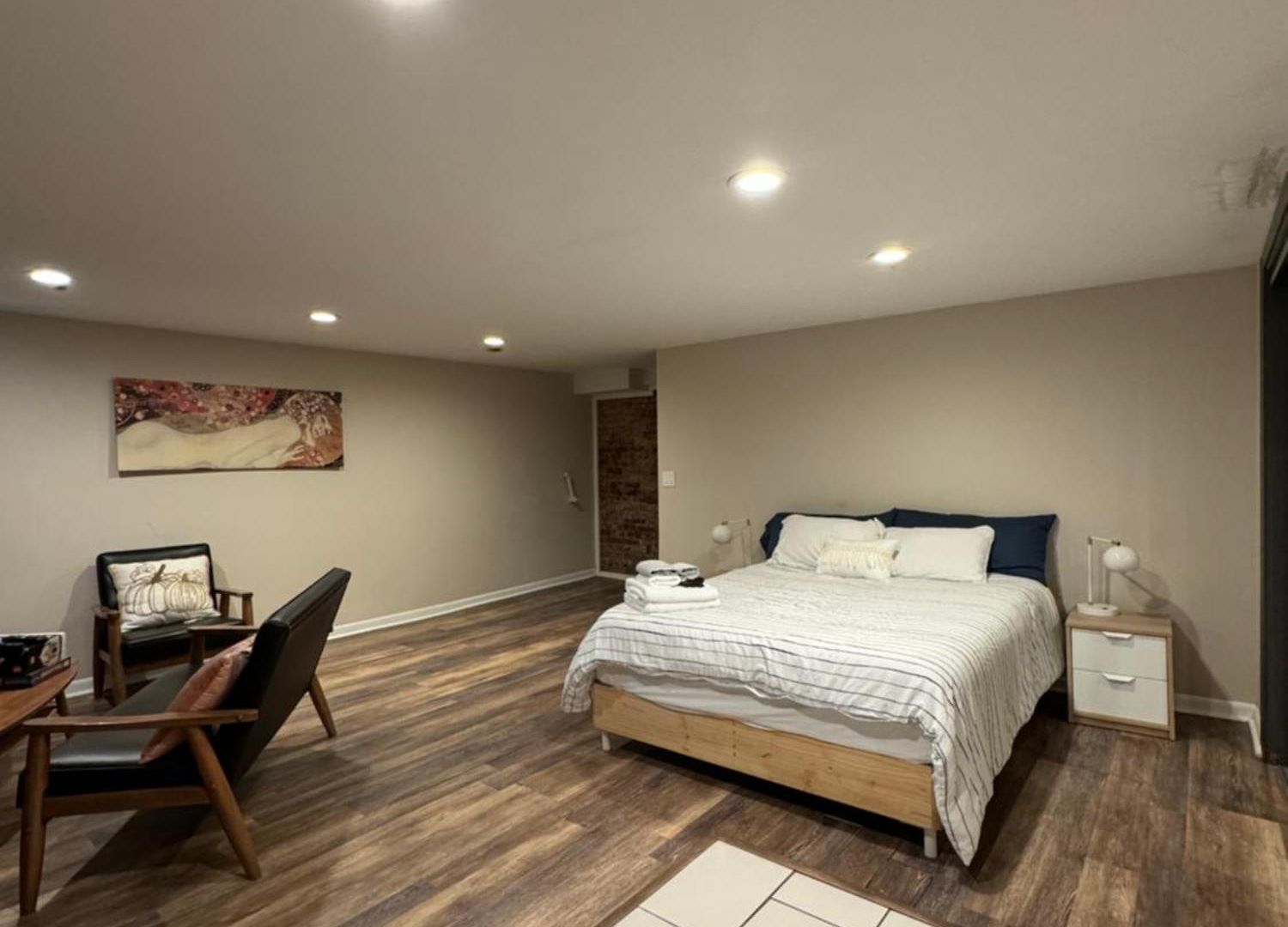 Oldtown Stylish Cute Apartment