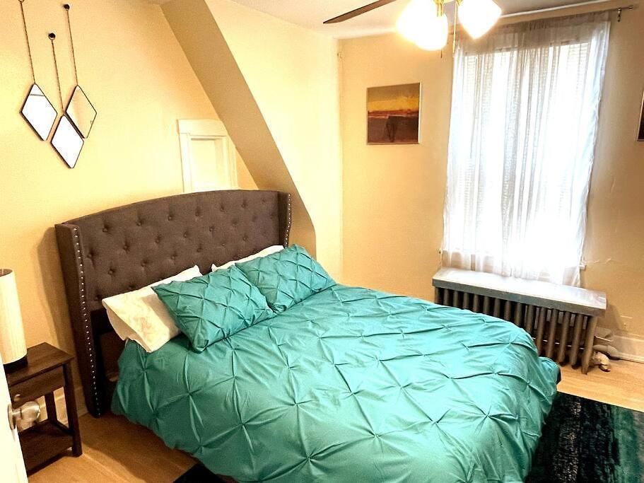 Apartment Exquisite Rogers Park 1 Bedroom, 1 Bath Near Evanston Chicago