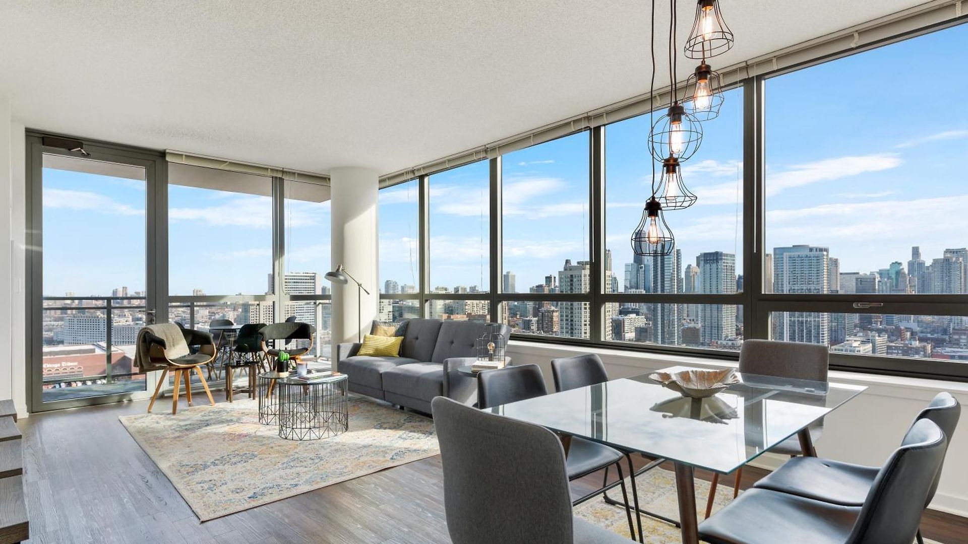 K2 Sky High With Stunning Views In West Loop Chicago