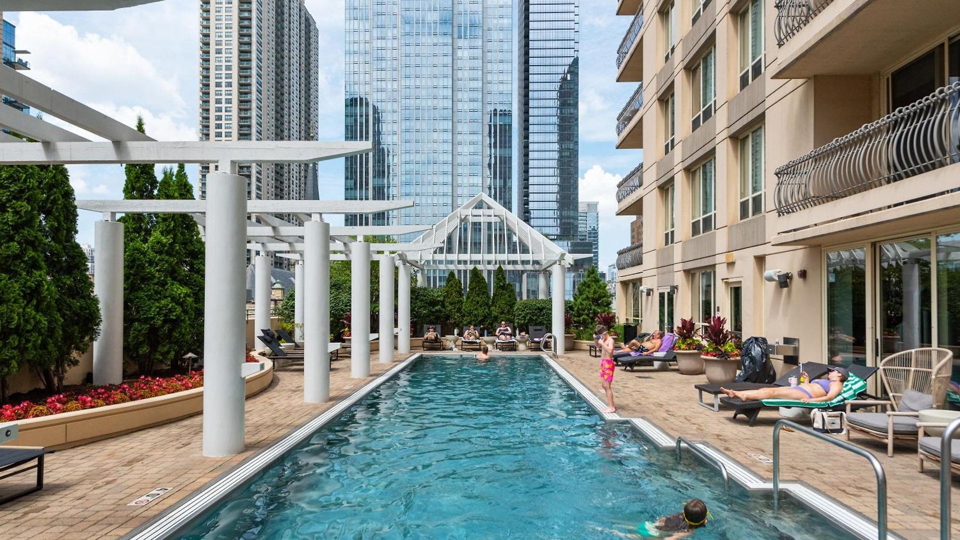 The Bernardin Gold Coast Luxury Near Magnificent Mile *