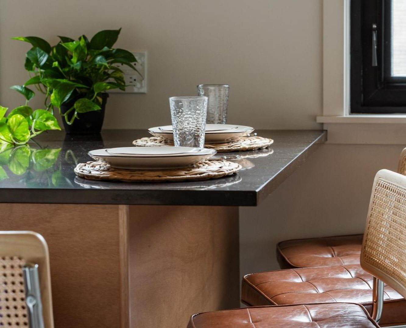 Pulaski Point Apartment *