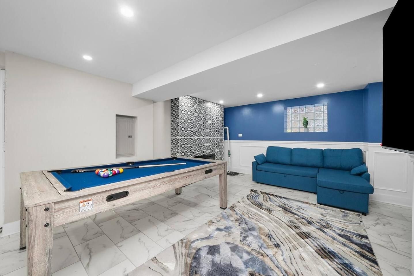Holiday home Gorgeous 5 Bedroom Gem With Games