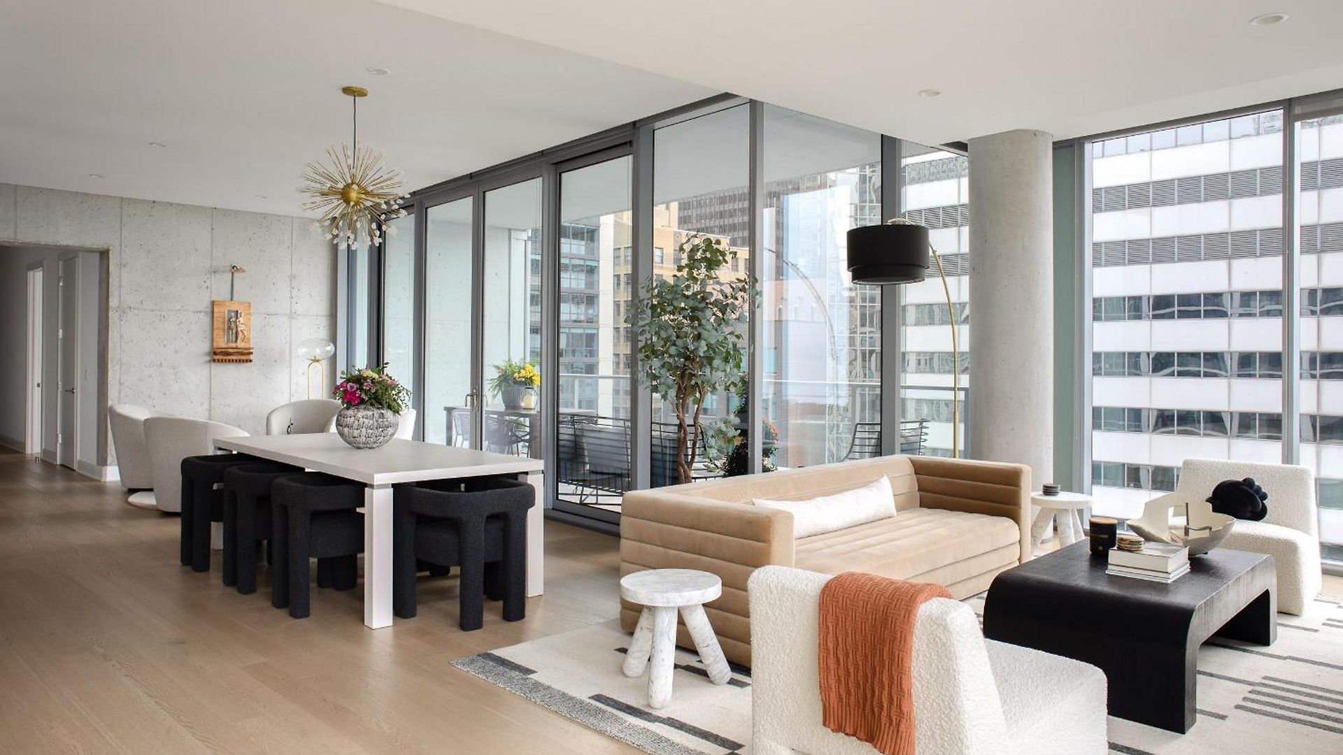 Premier Penthouses And With Captivating Views Of Millennium Park Apartment *