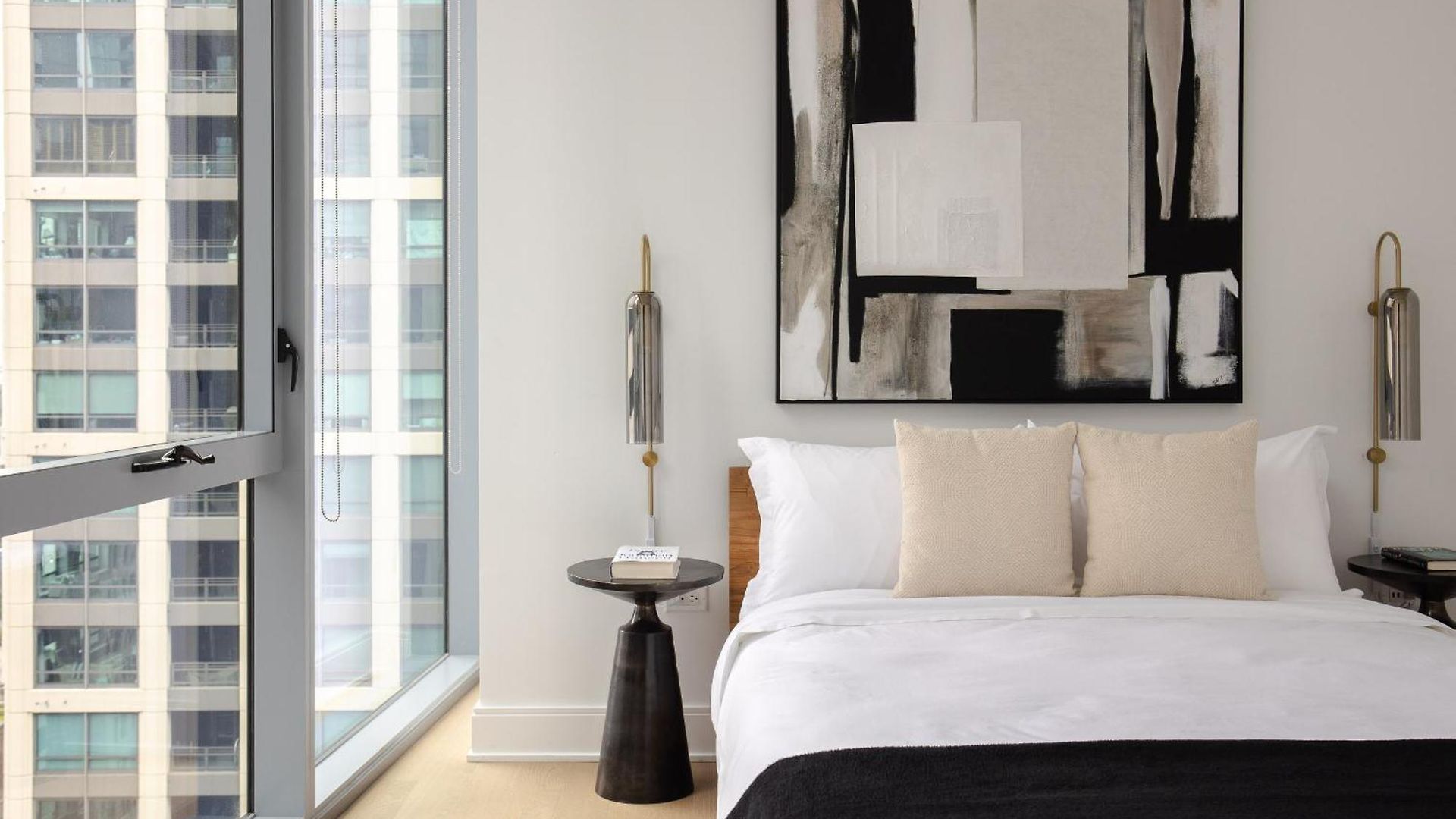 Premier Penthouses And With Captivating Views Of Millennium Park Apartment *