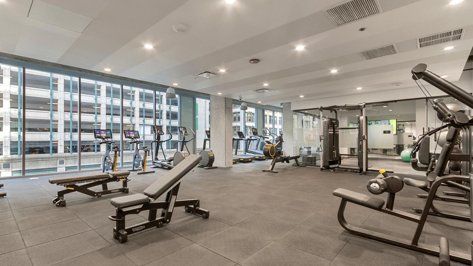 Premier Penthouses And With Captivating Views Of Millennium Park * Chicago