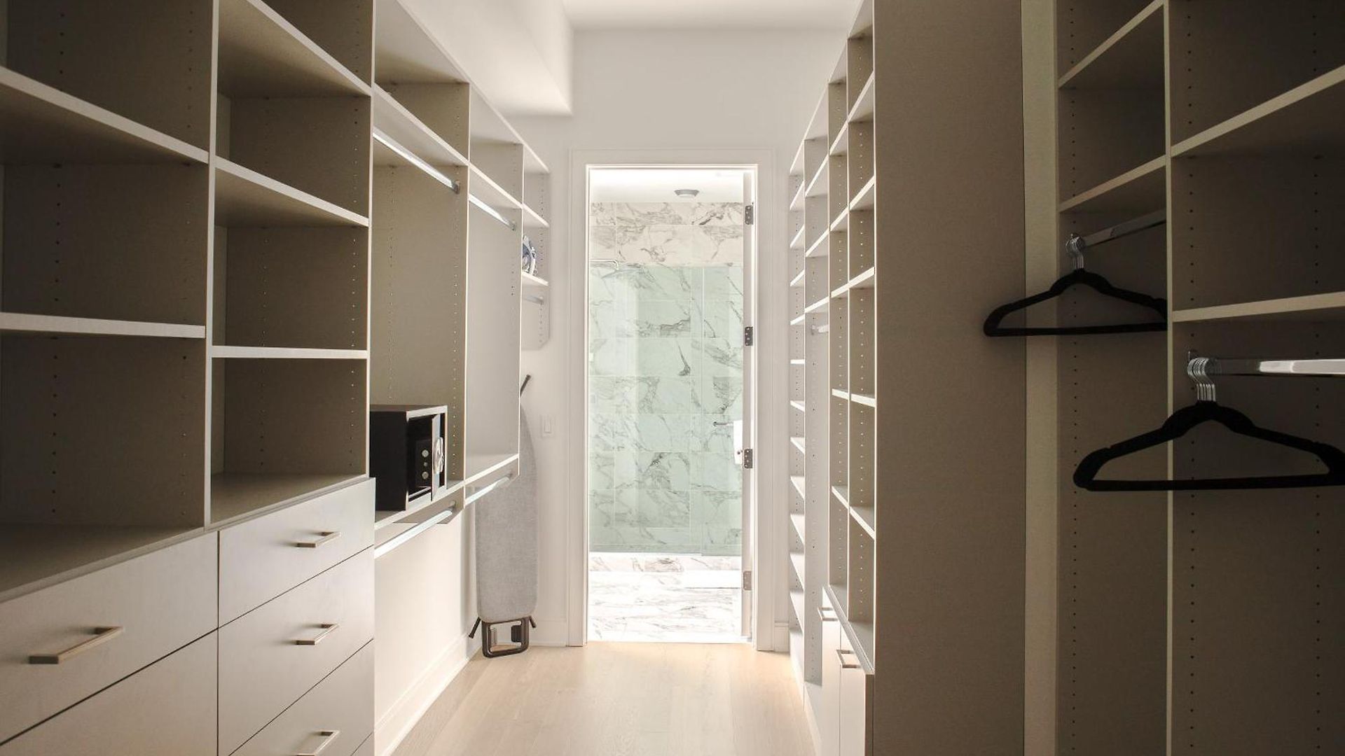 Premier Penthouses And With Captivating Views Of Millennium Park Apartment Chicago