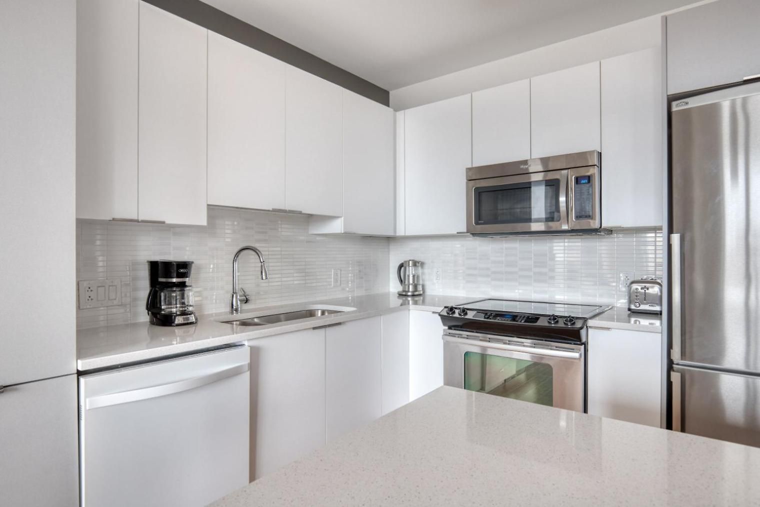 River North 1br W Gym Pool Roof Nr Riverwalk Chi-834 * Chicago